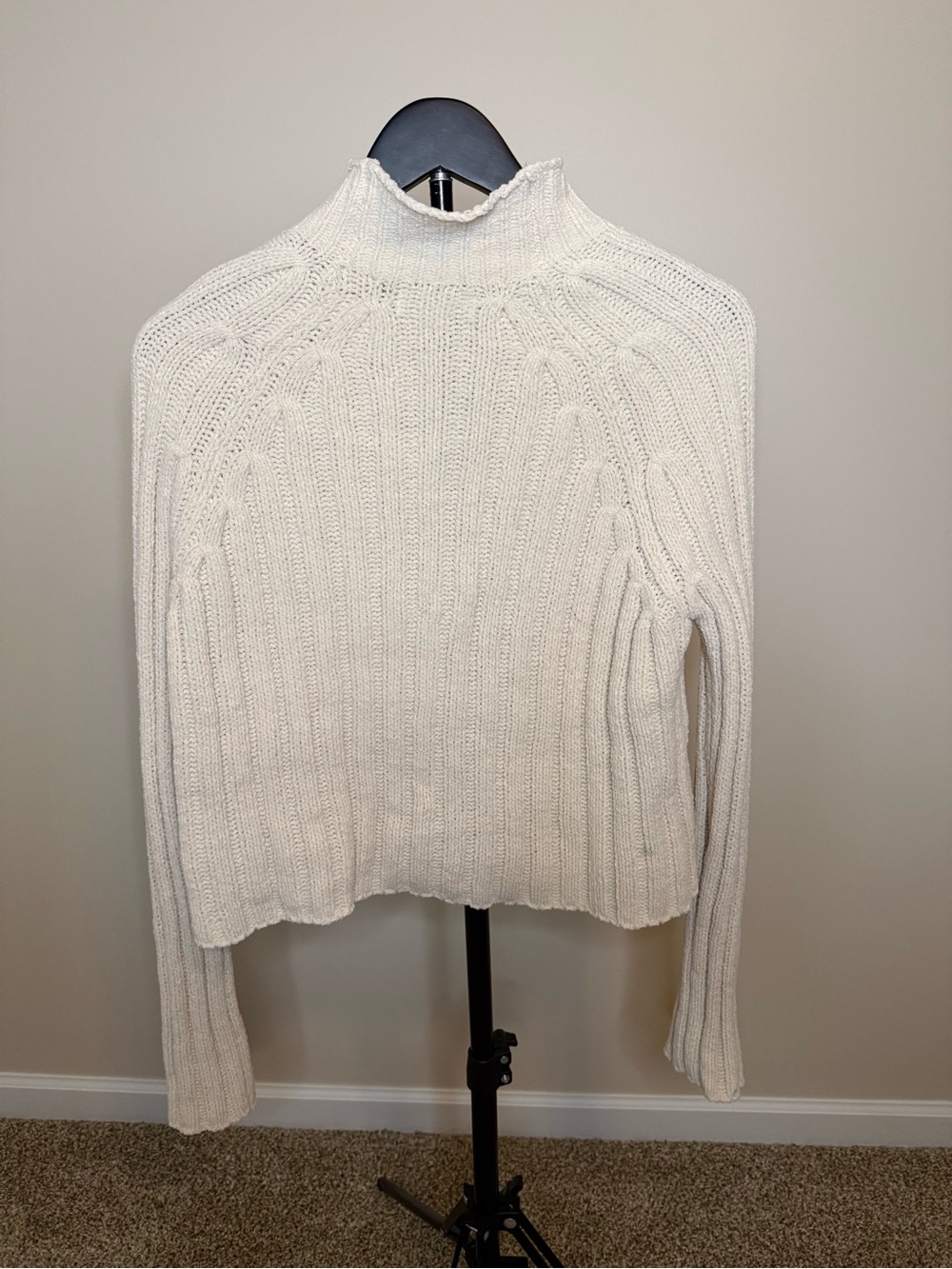 American Eagle Knit Cream Ribbed Mockneck Sweater-S - Picture 3 of 6